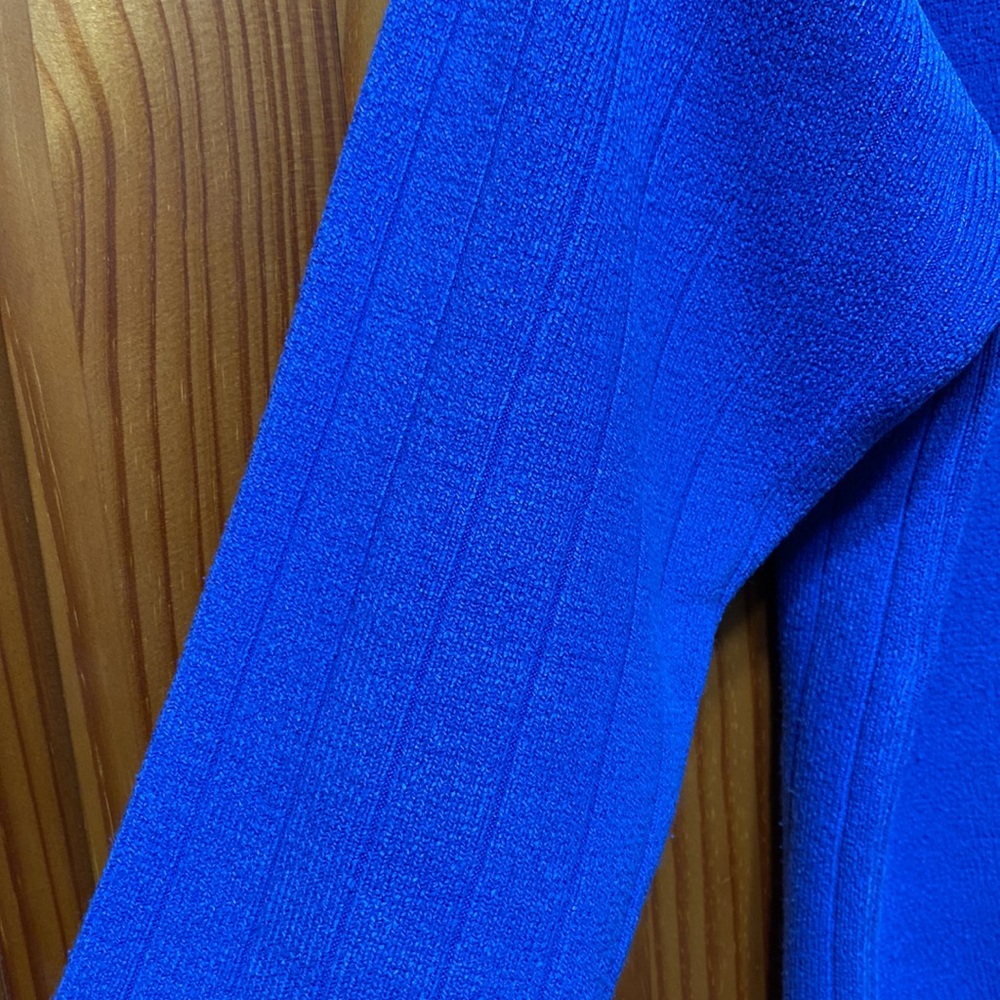 Sweater - Picture 5 of 12